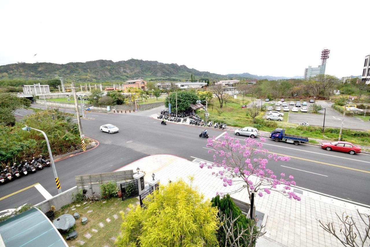 Moon Villa B&B Taitung Ngoại thất bức ảnh